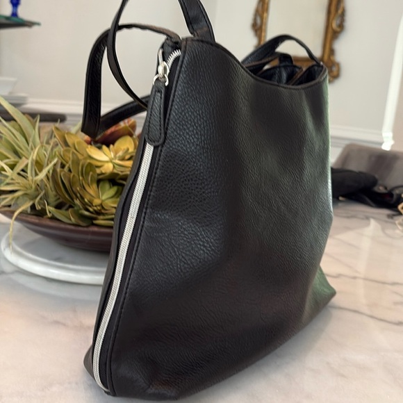 Kenneth Cole Reaction Black Pebbled Leather Tote - Picture 6 of 12